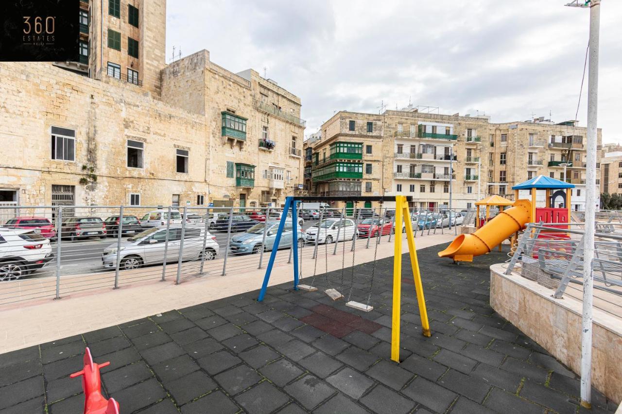 Seafront - Top Location, Top Floor With Wifi & Ac By 360 Estates Valletta Zewnętrze zdjęcie