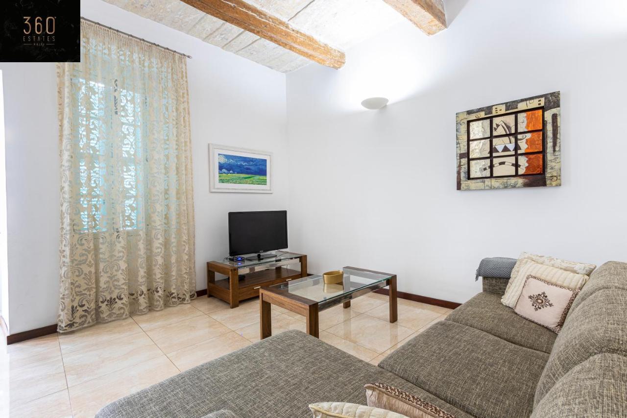 Seafront - Top Location, Top Floor With Wifi & Ac By 360 Estates Valletta Zewnętrze zdjęcie