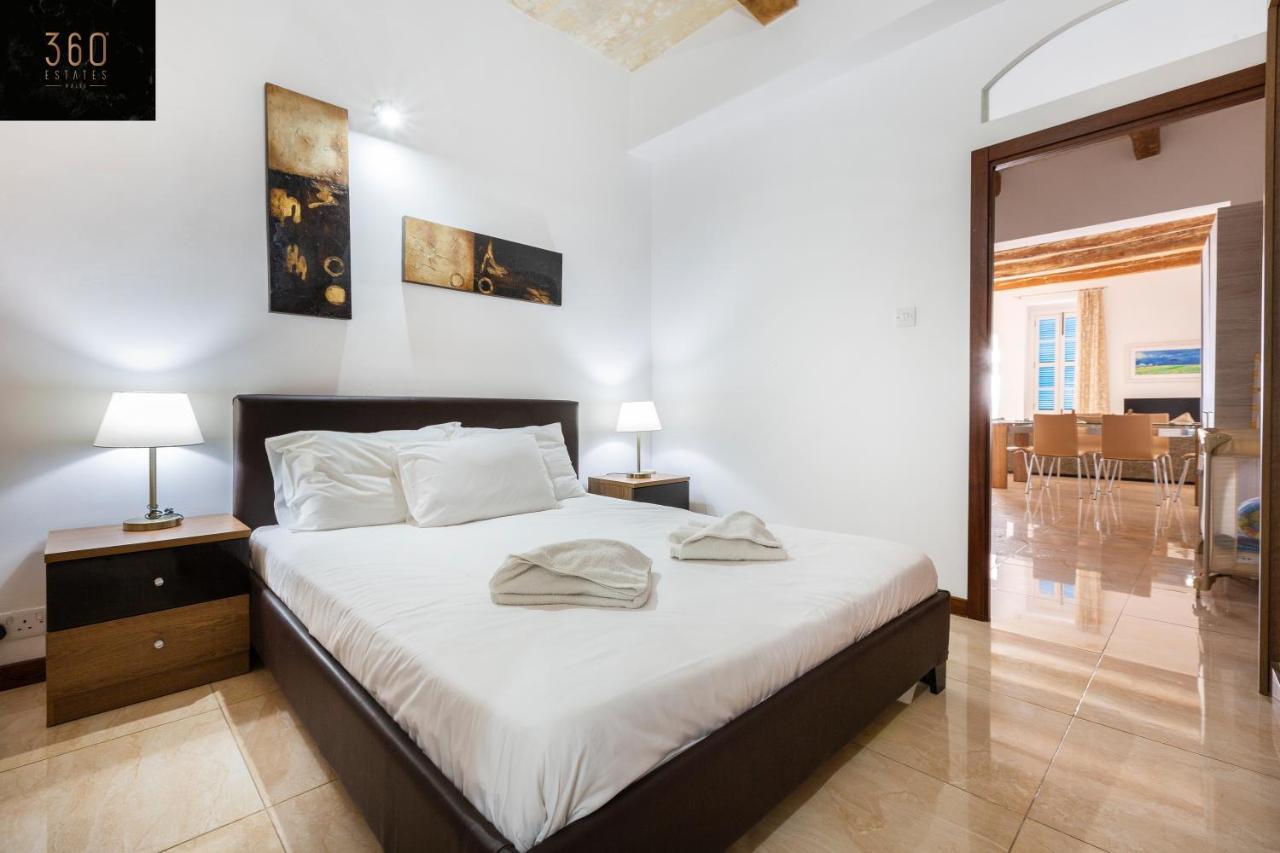 Seafront - Top Location, Top Floor With Wifi & Ac By 360 Estates Valletta Zewnętrze zdjęcie